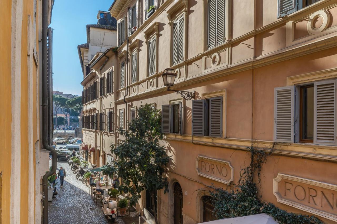 Lovely Spacious Apartment Near The Colosseum روما المظهر الخارجي الصورة
