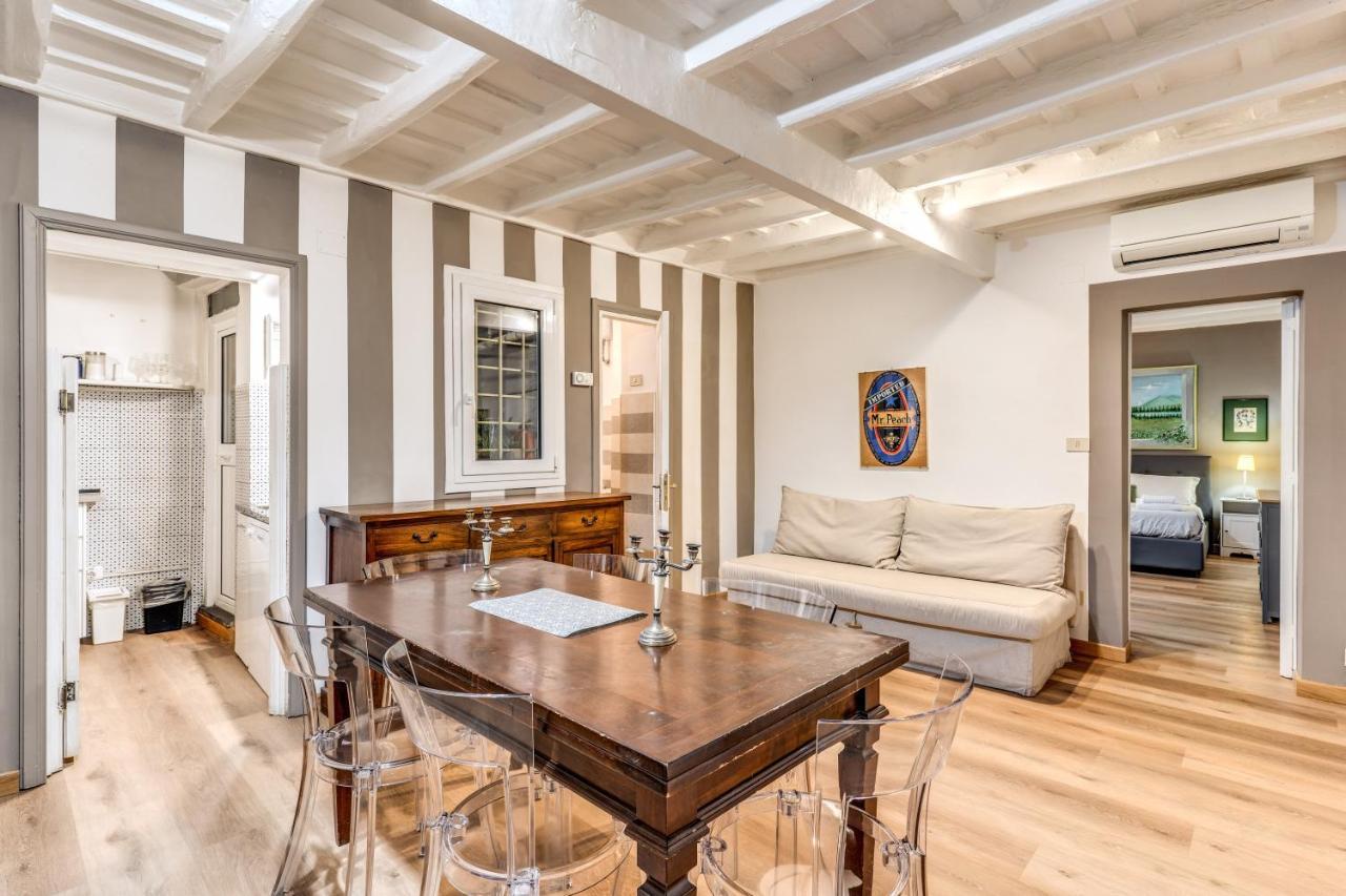 Lovely Spacious Apartment Near The Colosseum روما المظهر الخارجي الصورة