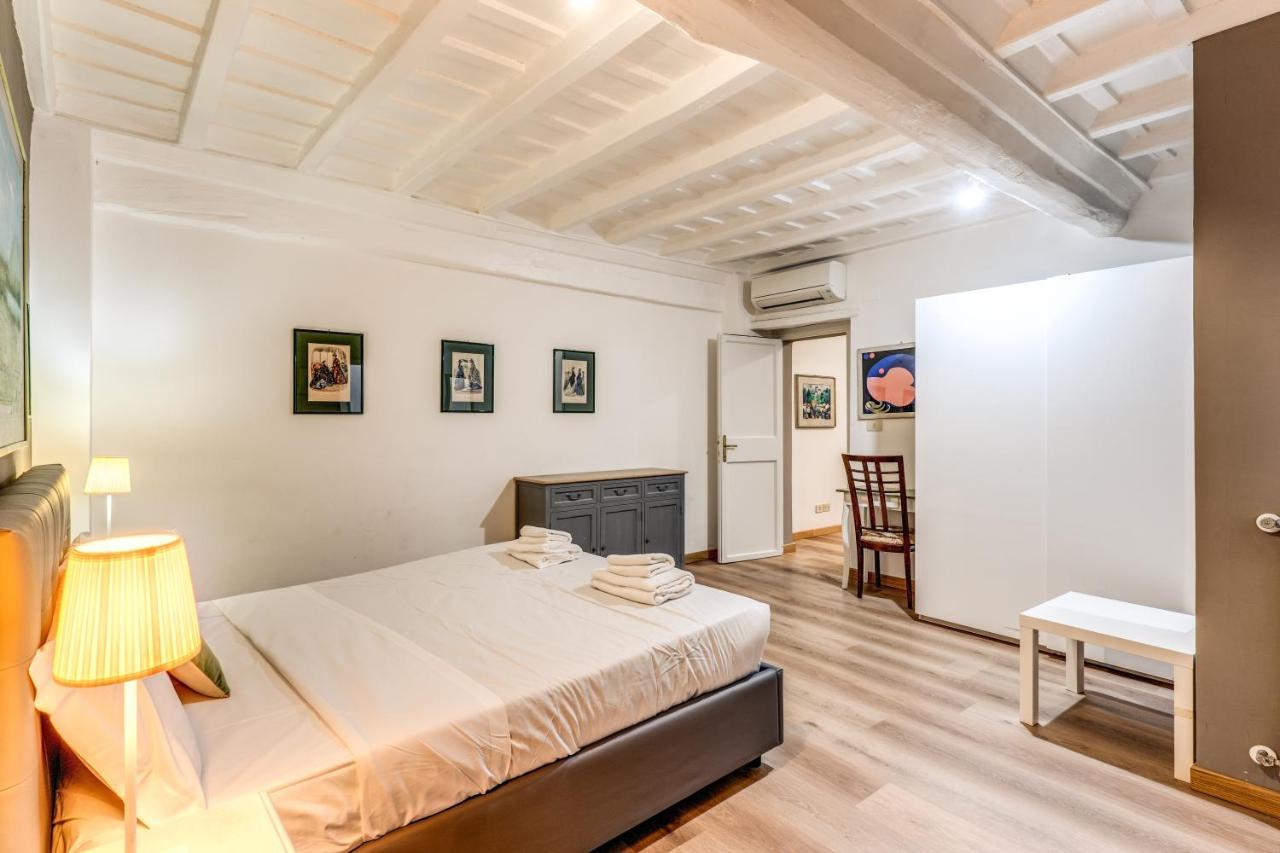 Lovely Spacious Apartment Near The Colosseum روما المظهر الخارجي الصورة