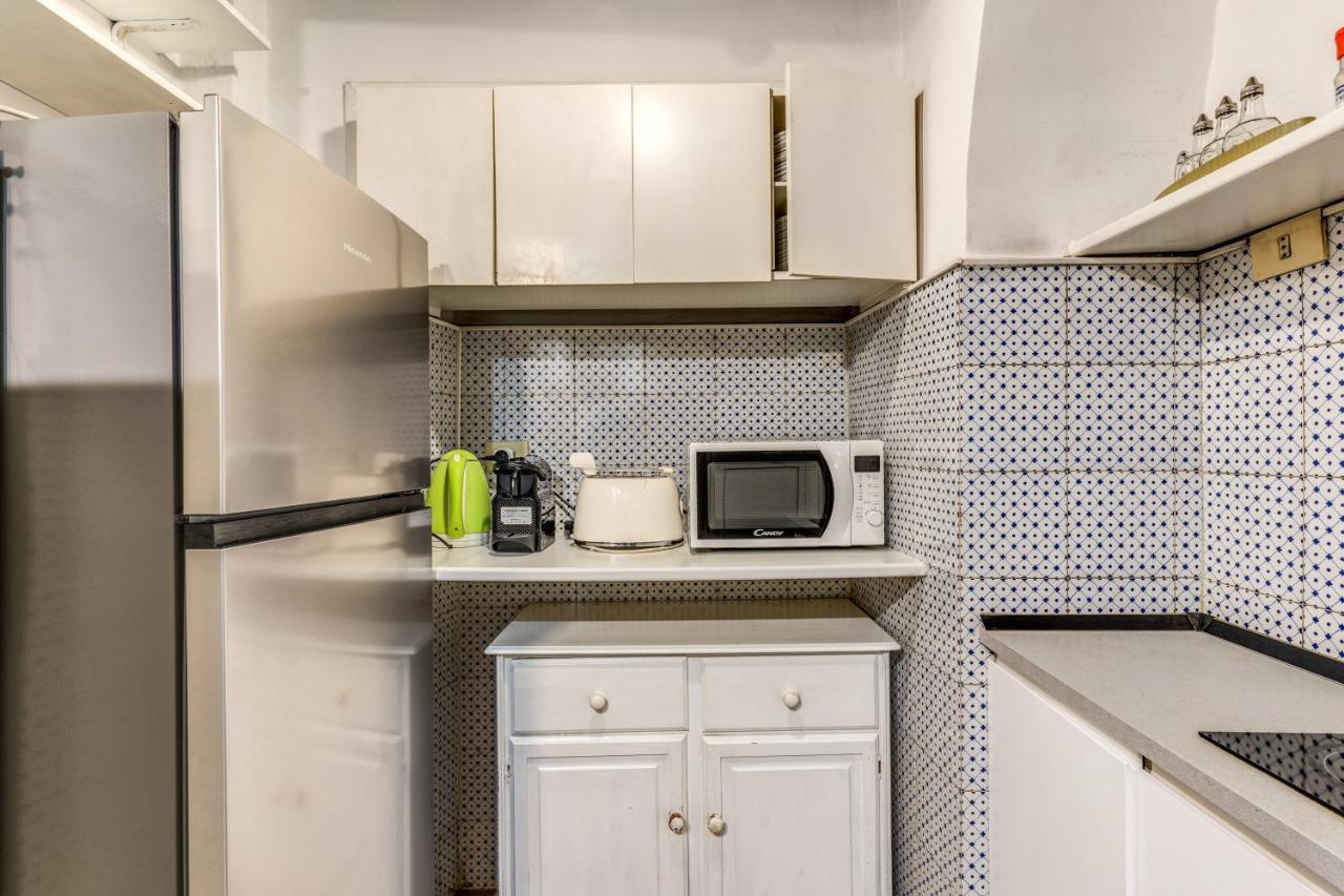 Lovely Spacious Apartment Near The Colosseum روما المظهر الخارجي الصورة