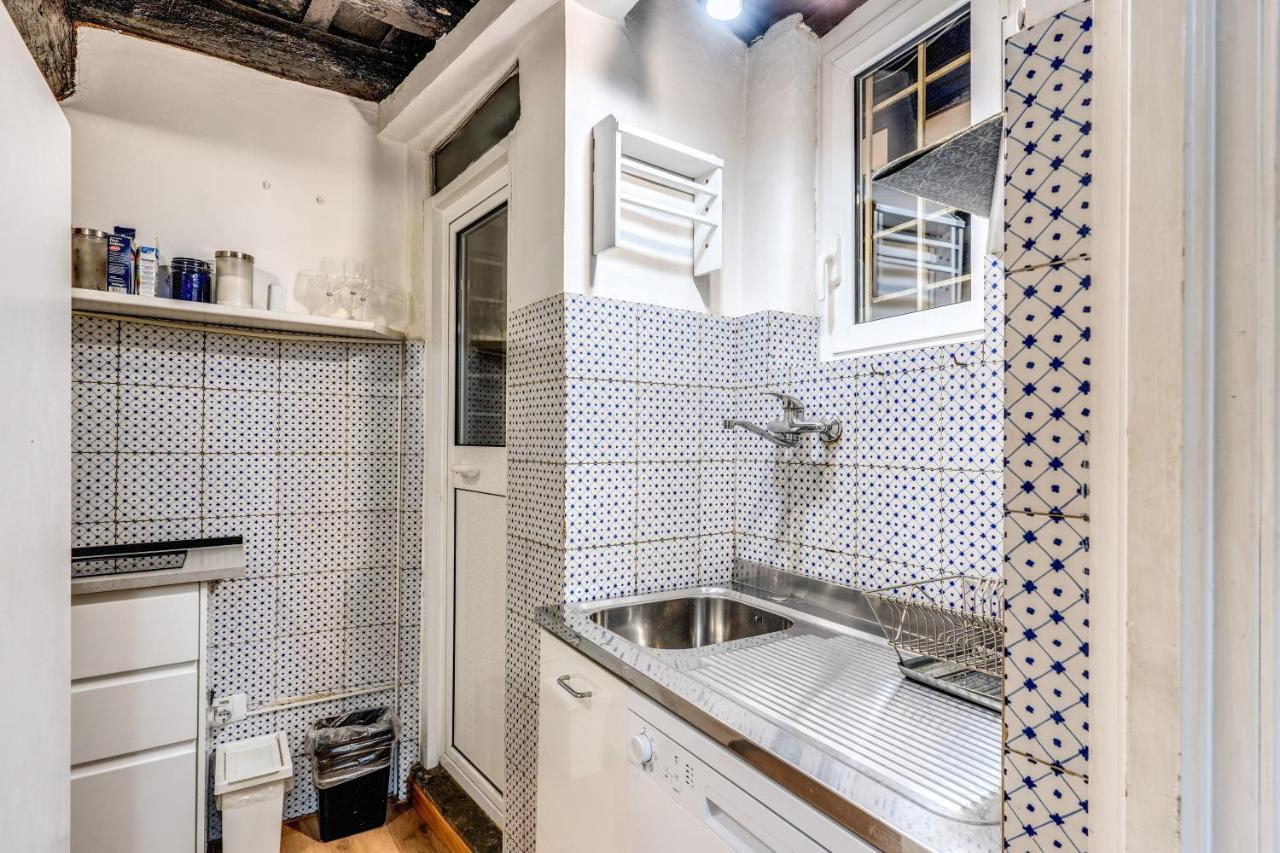 Lovely Spacious Apartment Near The Colosseum روما المظهر الخارجي الصورة